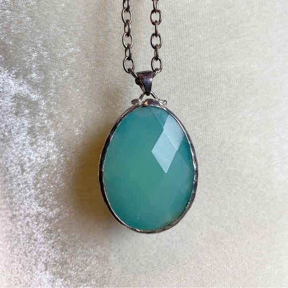 Stella & Dot silver tone Sanibel pendant necklace Labradorite Blue Quartz - Picture 9 of 10